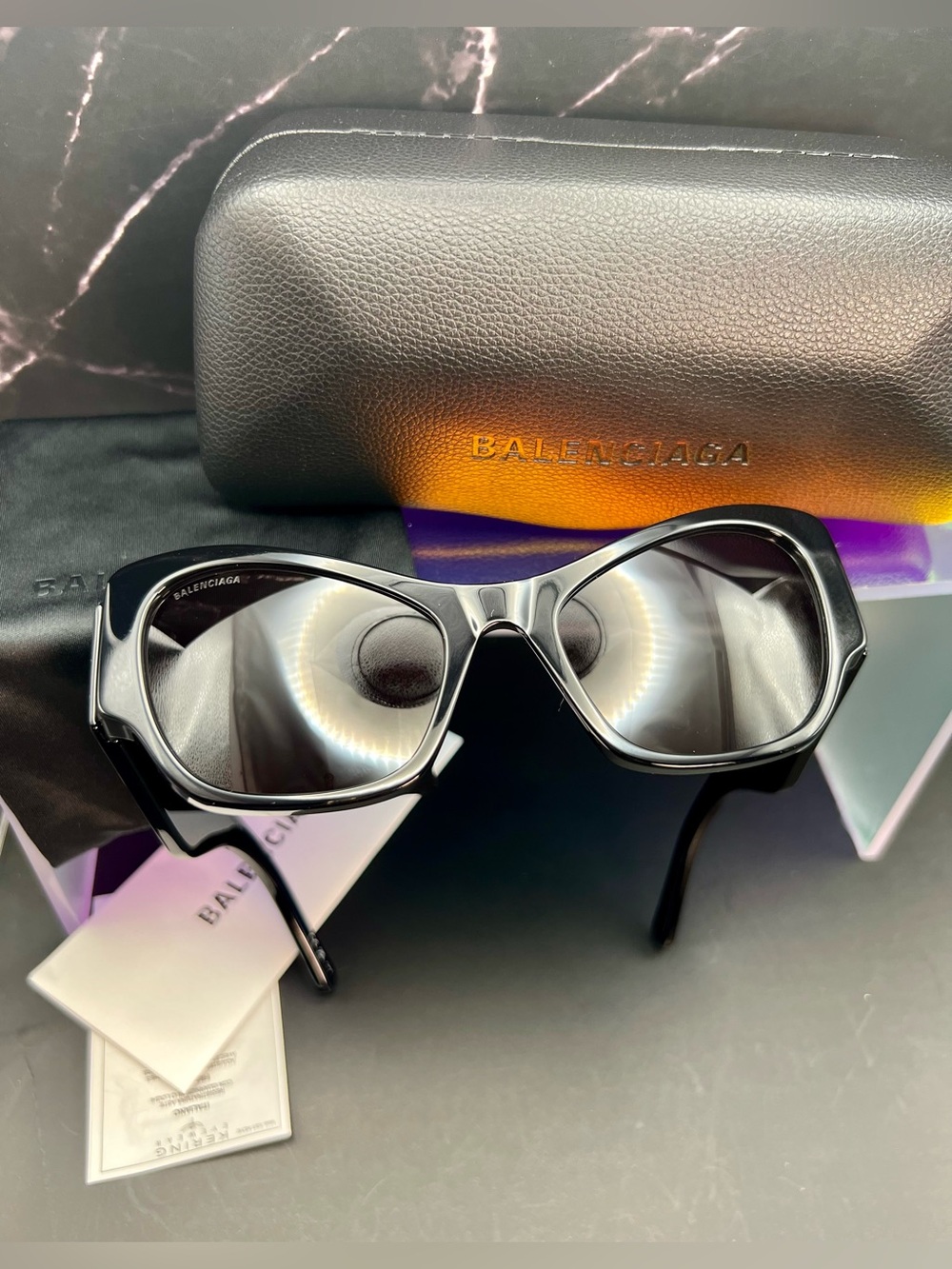 Balenciaga BB0259S glossy 🕶️black acetate oversized cat-eye sunglasses.Brand new - Picture 10 of 13